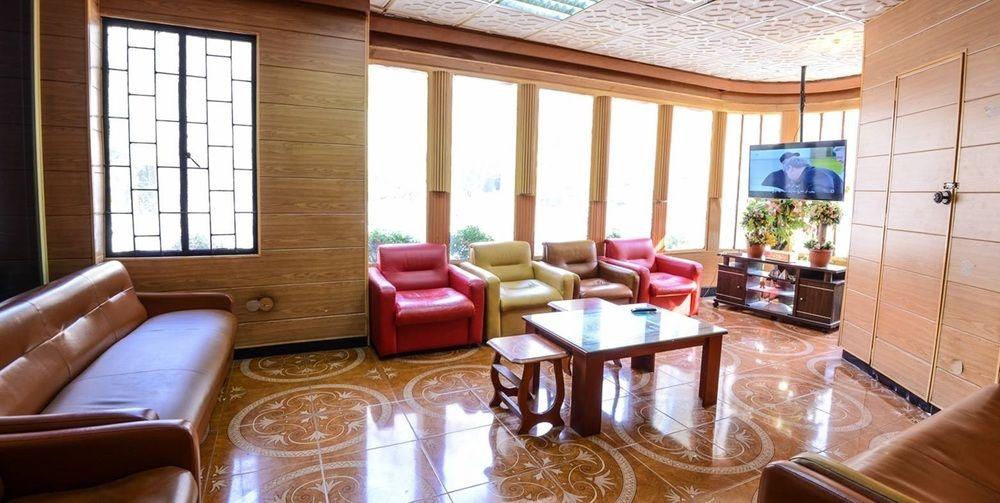 Regis Hotel ベイルート エクステリア 写真