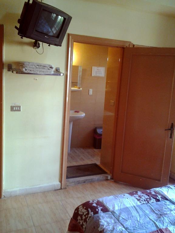 Regis Hotel ベイルート エクステリア 写真