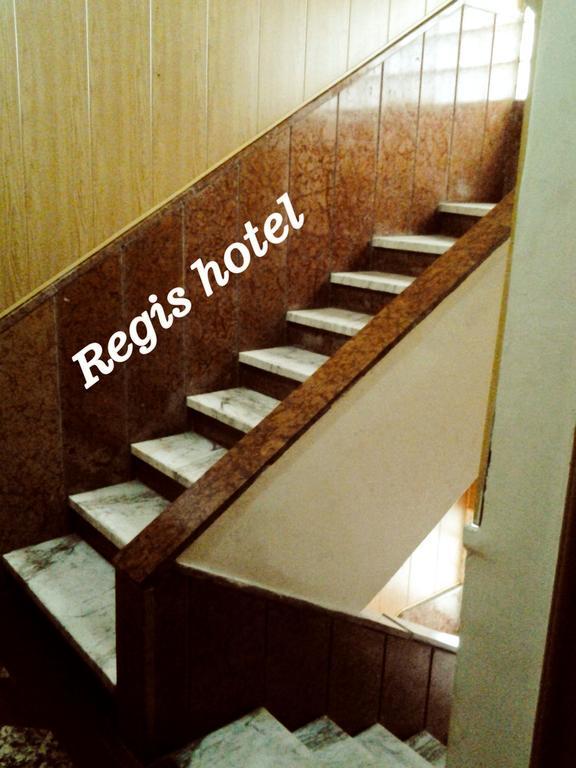 Regis Hotel ベイルート エクステリア 写真